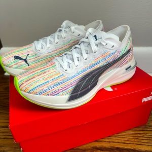 *NEW* Puma sneakers - multicolor